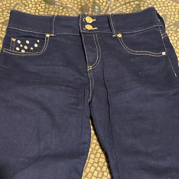 Studio F Colombian Woman’s Blue Denim Skinny Dark Wash Jeans - Picture 3 of 8